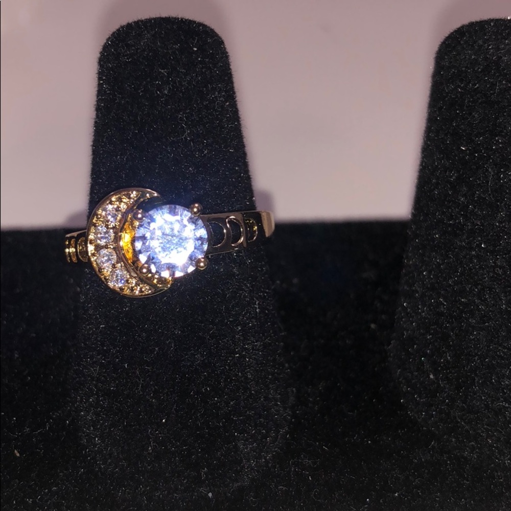 Beautiful moon& stars amethyst 18K ring - Picture 4 of 9